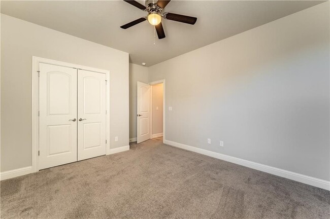 Building Photo - 511 Piper Ln