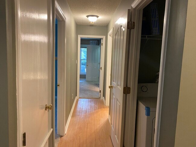 Building Photo - 10229 Rose Meadow Ln