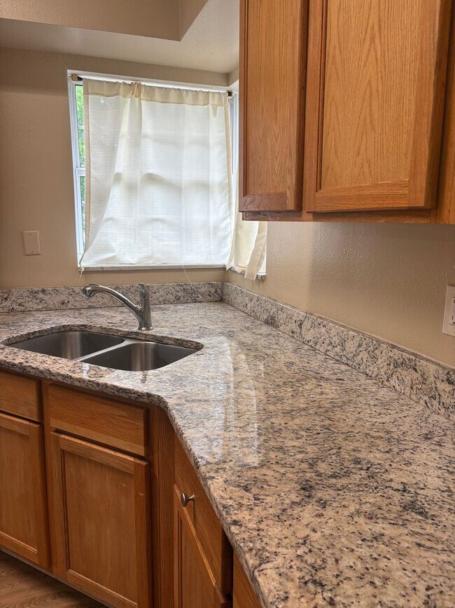 Building Photo - Cute Remodeled Deltona Beauty Call Sheila ...
