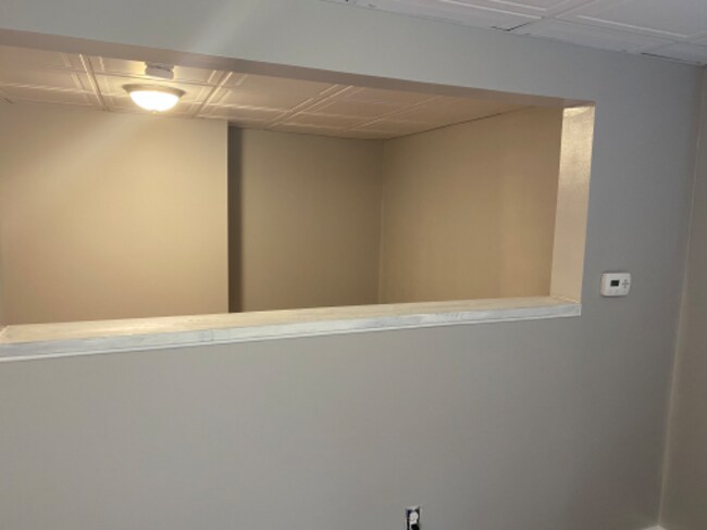 Building Photo - 141 James Cir