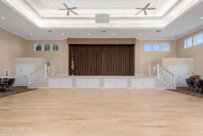 Building Photo - 225 Mirage Blvd