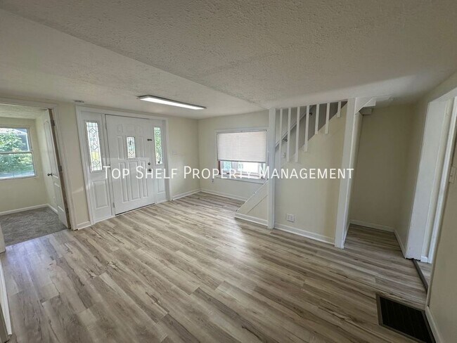 Building Photo - 1629 Capitol Ave
