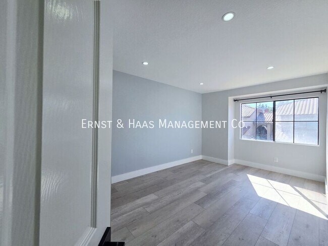 Building Photo - 16810 Picadilly Ln