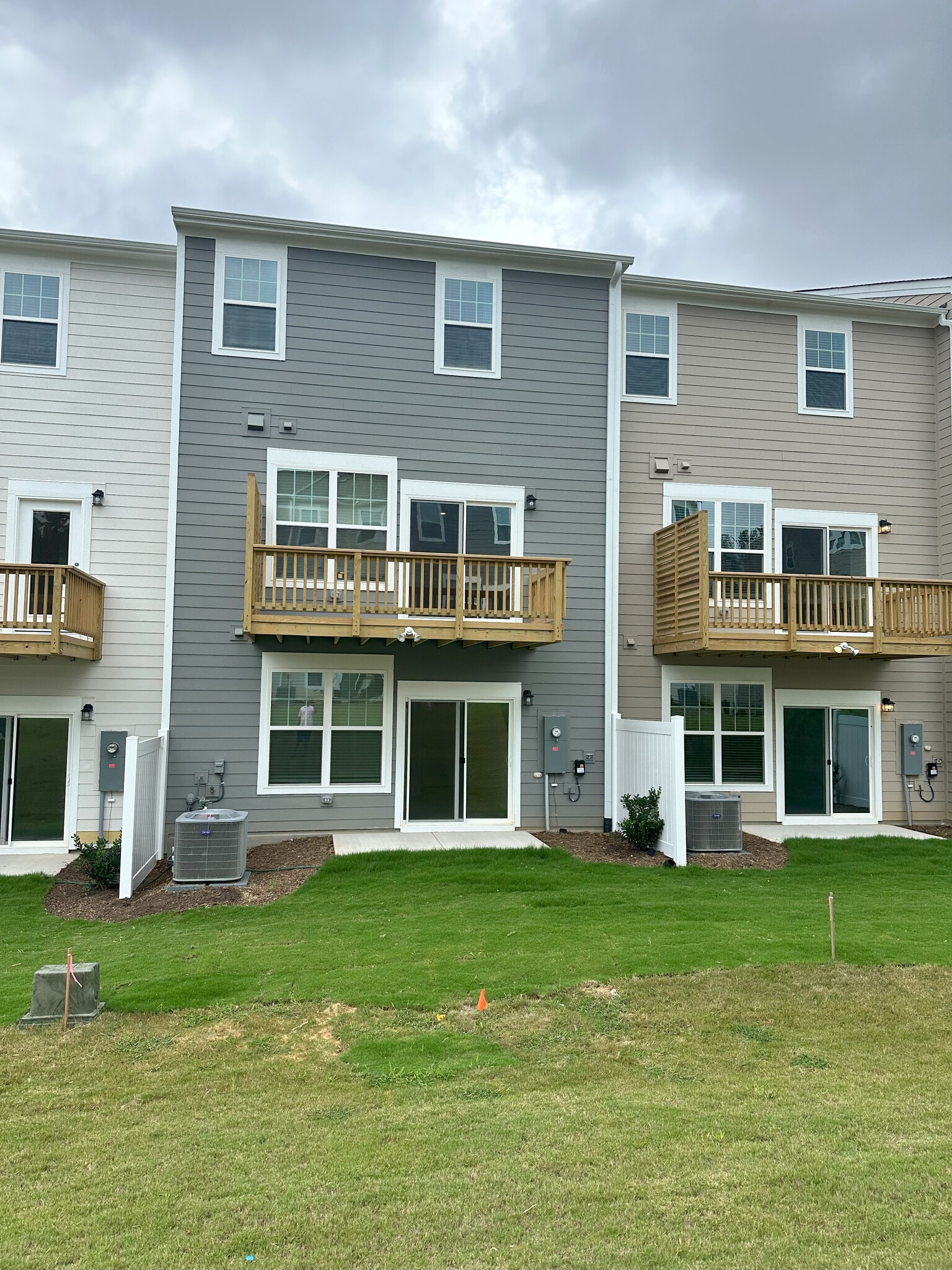 Building Photo - Room in Townhome on Austin Falls Sta