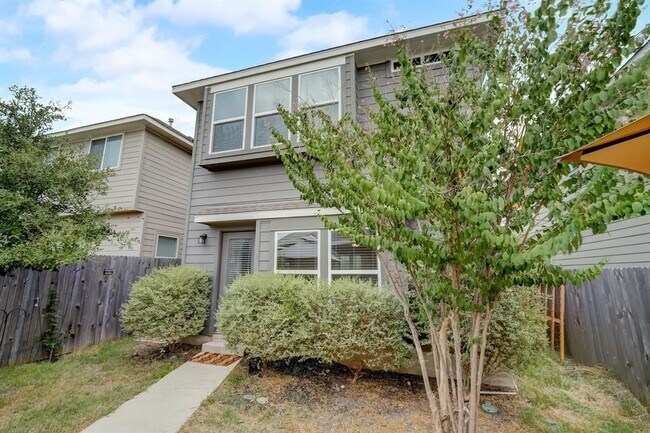 Building Photo - 18002 Malnati Dr