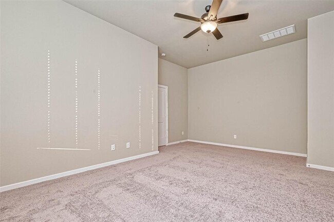 Building Photo - 493 Longleaf Pine Dr