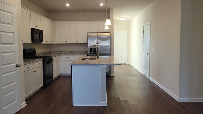 Building Photo - Coming soon!!!  "Charming 3-Bed Oasis with Granite Elegance in Harvest – 1,501 Sq Ft of Comfort!"