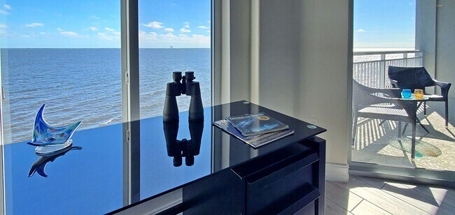 Building Photo - For rent condo Space Coast River Front