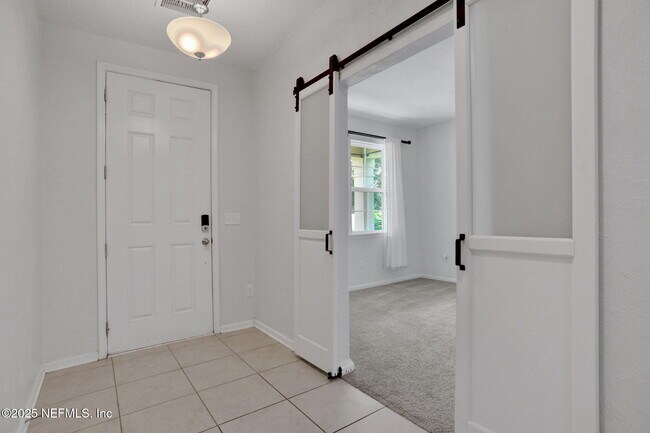 Building Photo - 277 Sandstone Dr