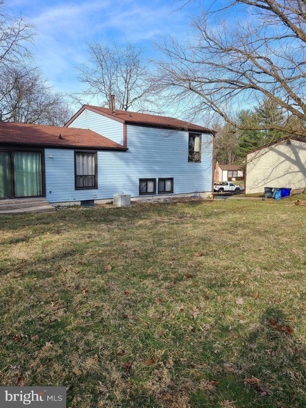 Building Photo - 6258 Tamar Dr