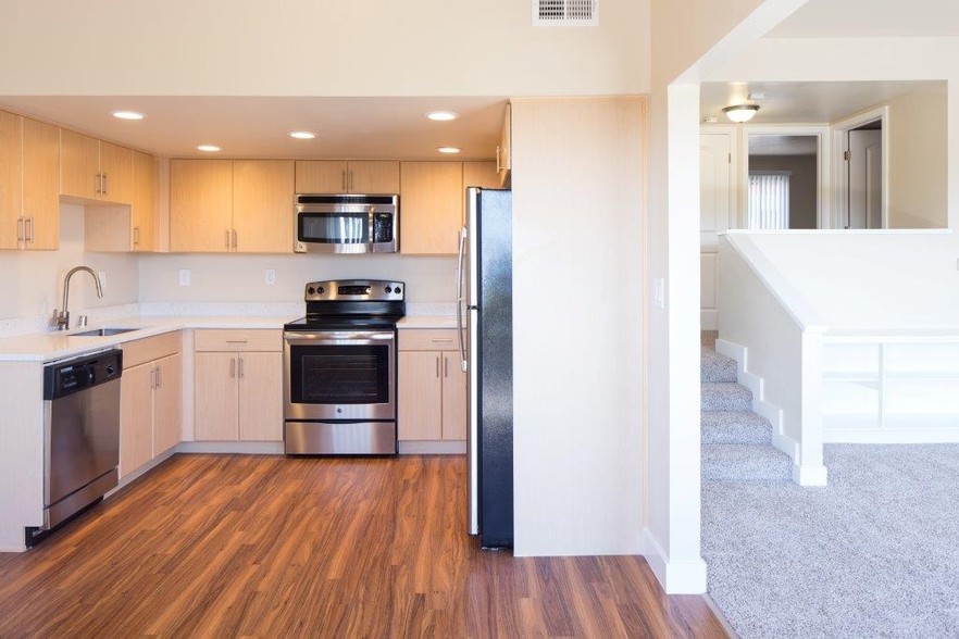 Kitchen - Skyline Vista