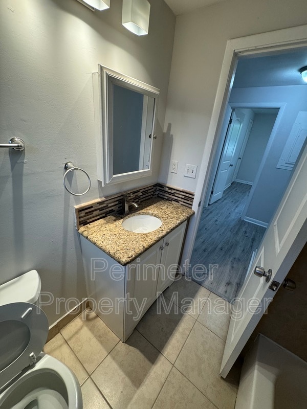 Building Photo - 8215 Cir St S