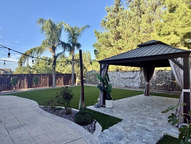 Building Photo - 11226 Evergreen Loop