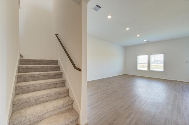 Building Photo - 4266 Barrington Cv Ln