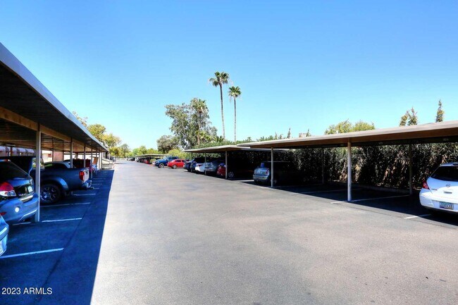 Building Photo - 4554 E Paradise Village Pkwy N