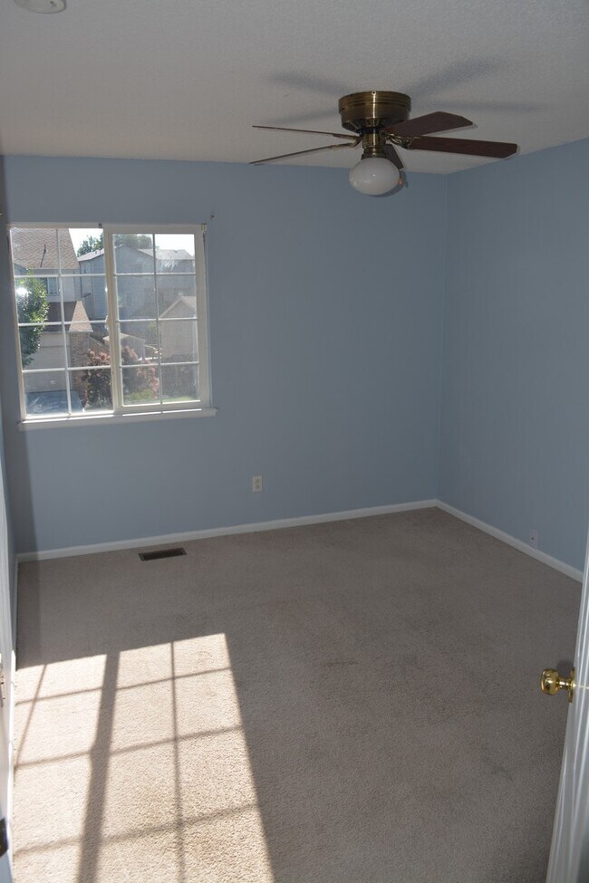 Building Photo - Spacious Sundown 4BD Home on Corner Lot – ...