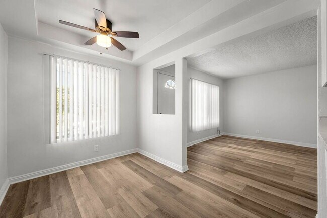 Building Photo - 3212 W 60th St
