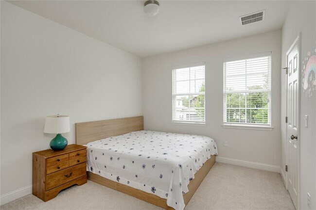 Building Photo - 7107 Calpe Dr