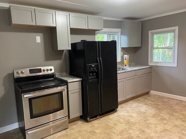 Building Photo - 7061 Idlewild Ave