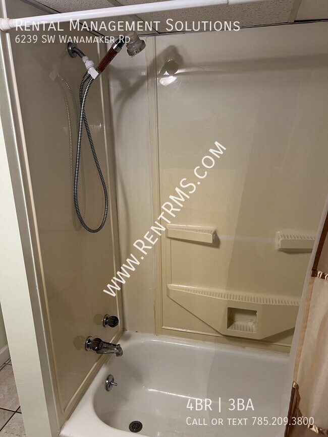 Building Photo - 6239 SW Wanamaker Rd