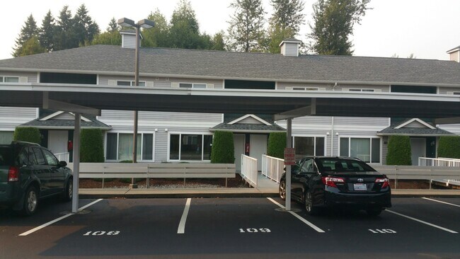 Building Photo - Spacious Puyallup Townhouse!