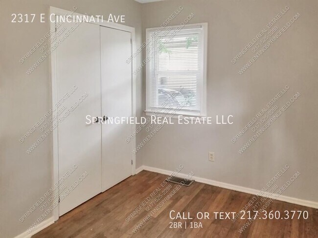 Building Photo - 2317 Cincinnati Ave