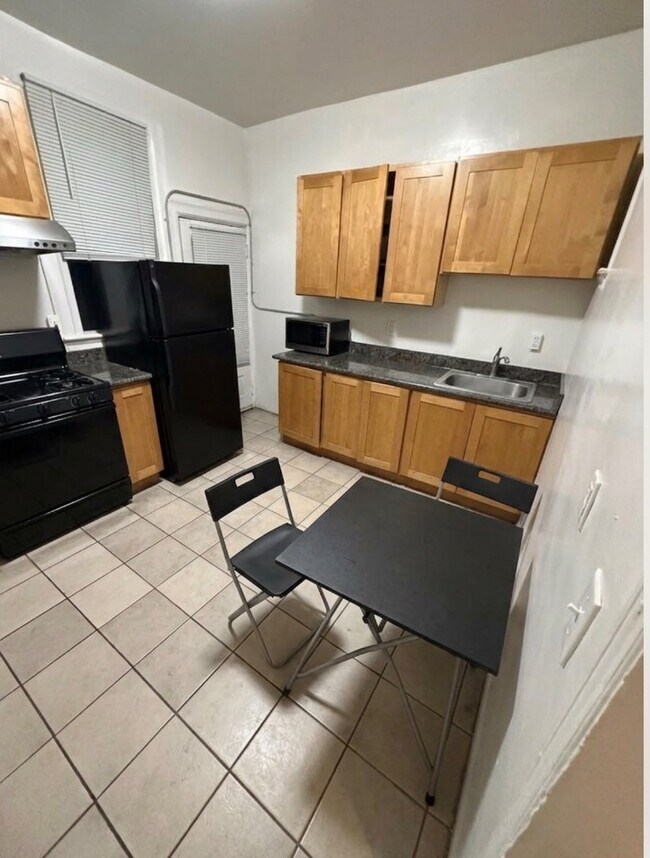 Building Photo - 2059 Berkeley Way