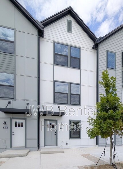 Building Photo - 841 Prudential Dr