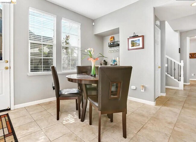 Building Photo - 3251 Lookout Point Loop