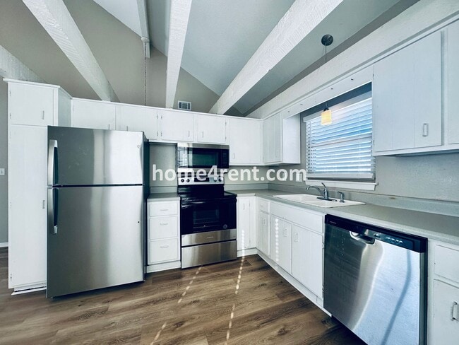 Building Photo - Newer LVP Flooring, Paint and SS Appliance...