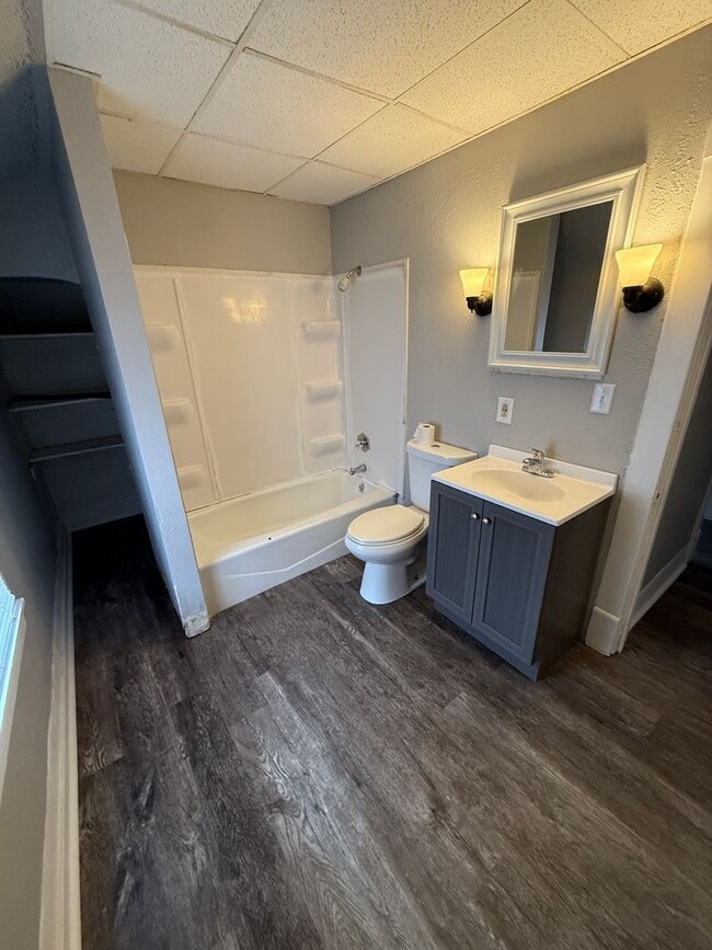 Building Photo - 1322 N Ripley St