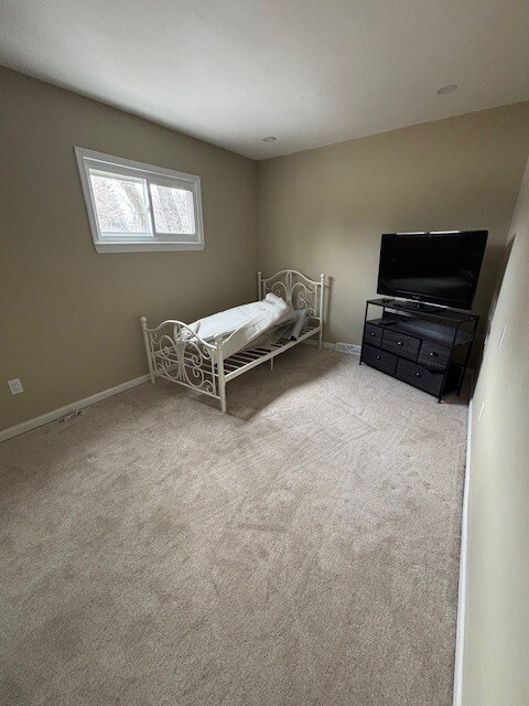 1st fl 2nd bedroom - 2972 Madison Ave