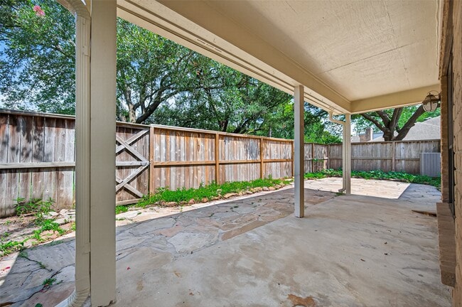 Building Photo - 4132 Deerfield Village Dr
