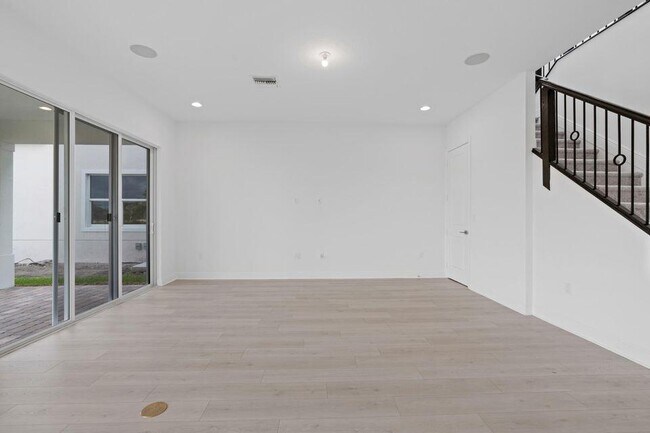Building Photo - 5312 Hood Rd