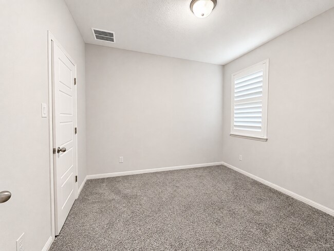 Building Photo - 11515 Bakersfield Pass