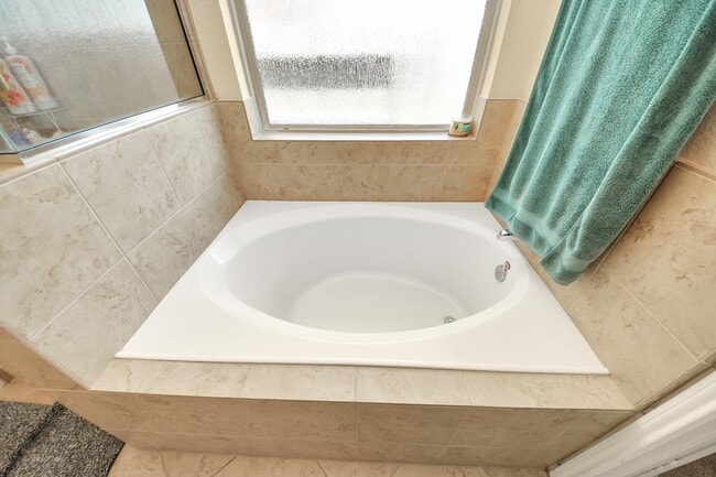 Building Photo - 20626 Bandrock Terrace