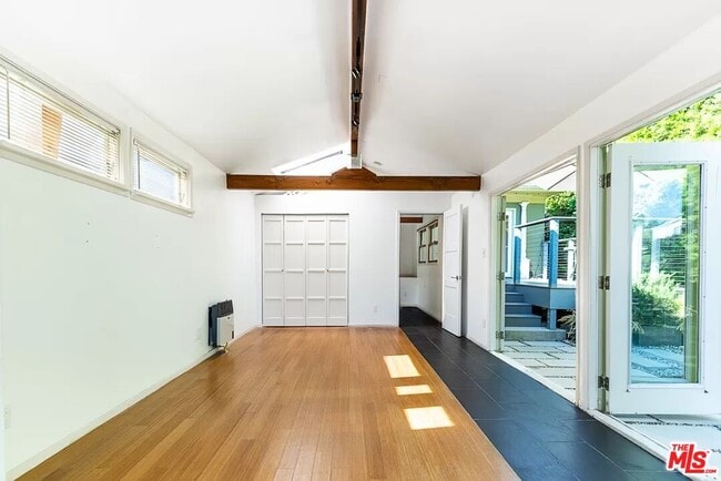 Building Photo - 721 Marine St