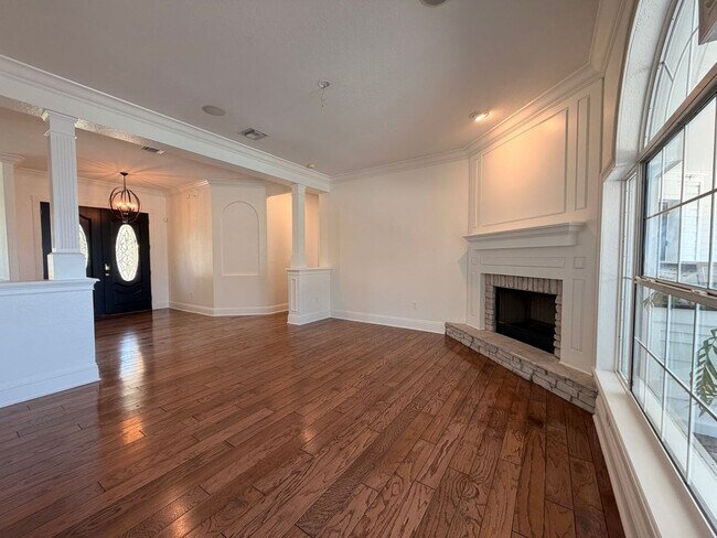 Building Photo - Luxury Windermere Home | 5 Bed 4.5 Bath La...