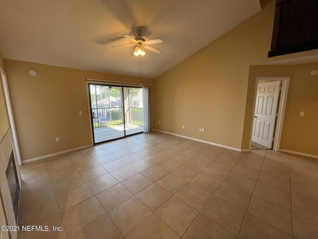 Building Photo - 300 Boardwalk Dr