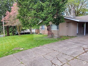 Building Photo - Check out this wonderful 2.0 bedroom, 2.0 ...