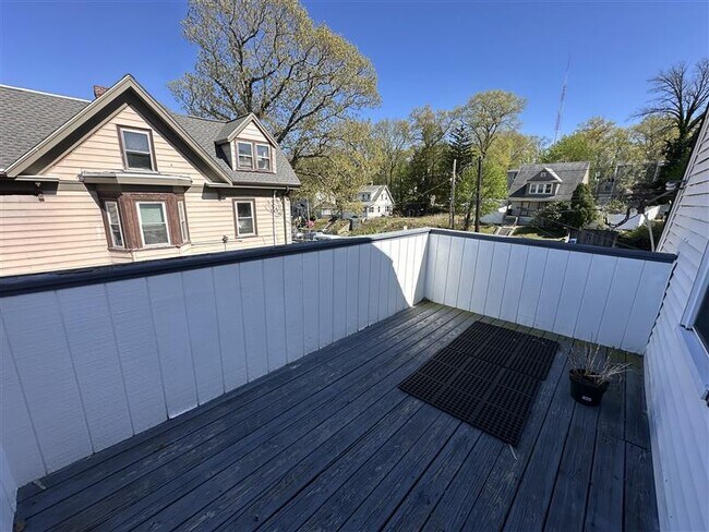 Building Photo - 1145 Boylston St