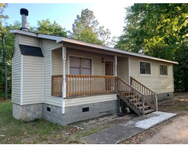 Primary Photo - 2234 Moncrieff St