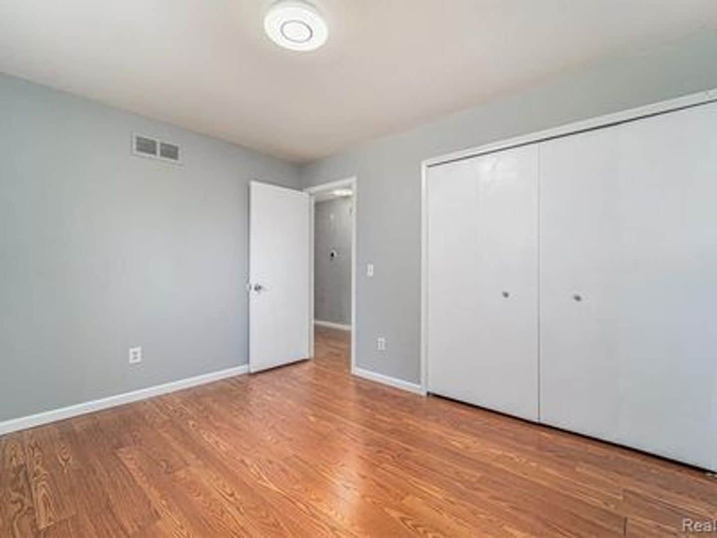 Building Photo - 3537 Millay Dr