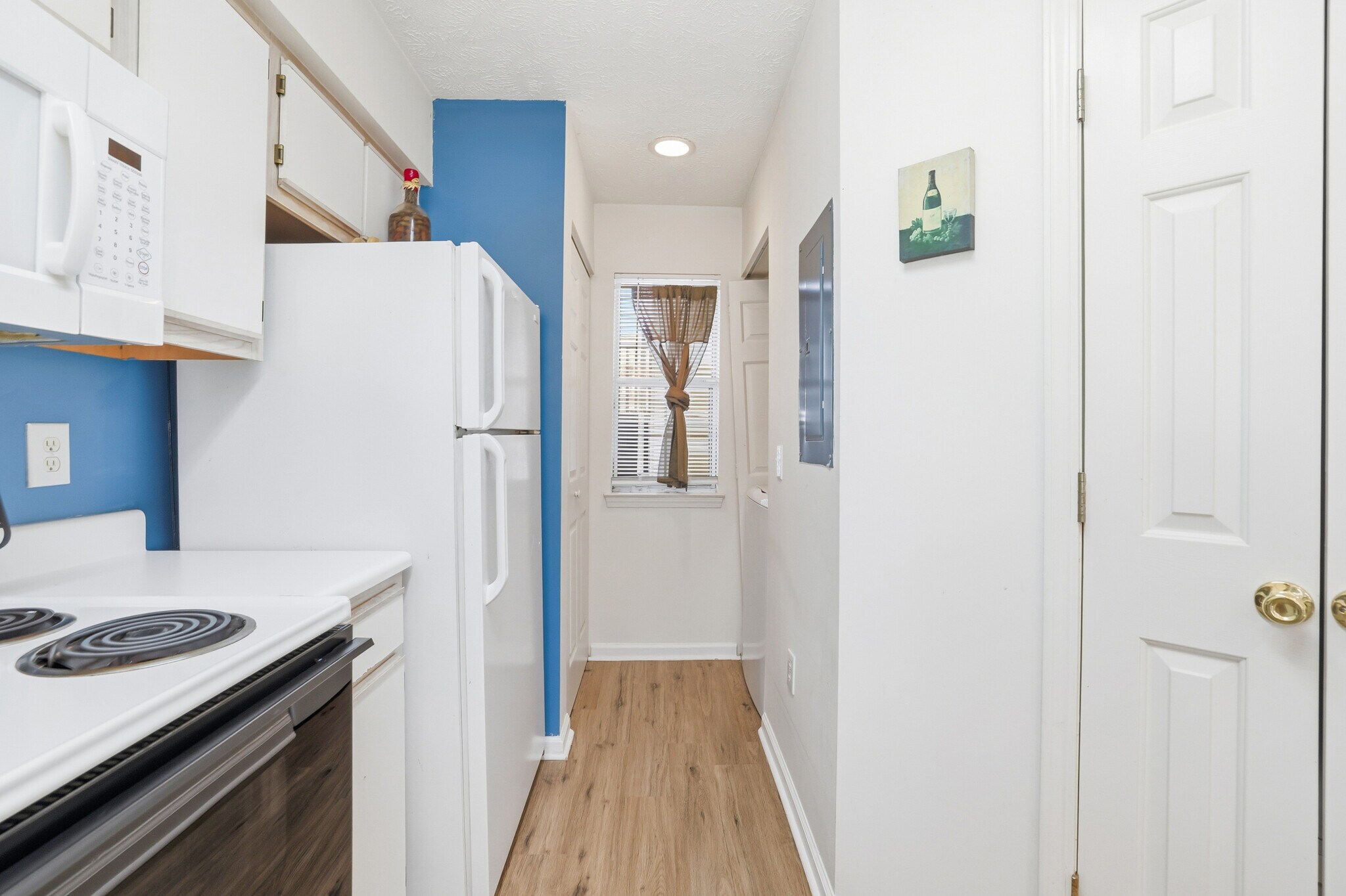 Building Photo - 510 White River Dr