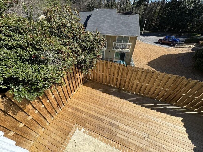 Building Photo - 731 Hanover Ln SE