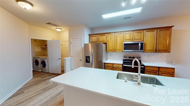 Building Photo - 14648 Via Sorrento Dr