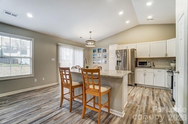 Building Photo - 5519 Waverly Lynn Ln