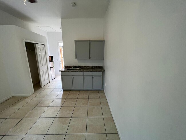 Building Photo - 4478 St Georges Ct