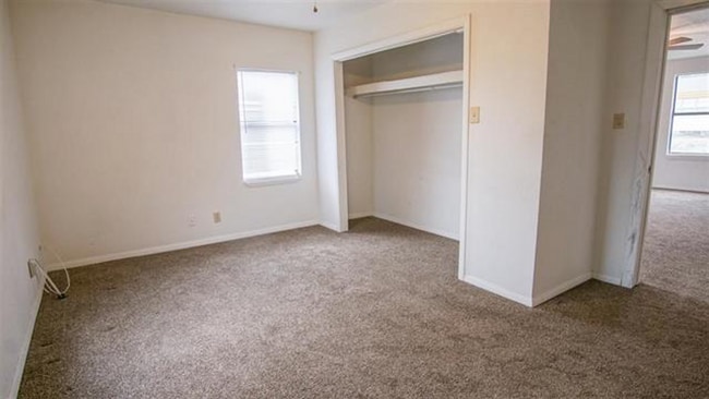 Building Photo - Cozy Three Bedroom House for Rent!