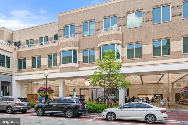 Building Photo - 12001 Market St